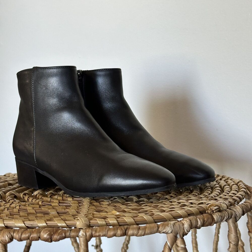 Aquatalia Fuoco Leather Stacked Heel Bootie Black Size 8 MSRP $395 Italy